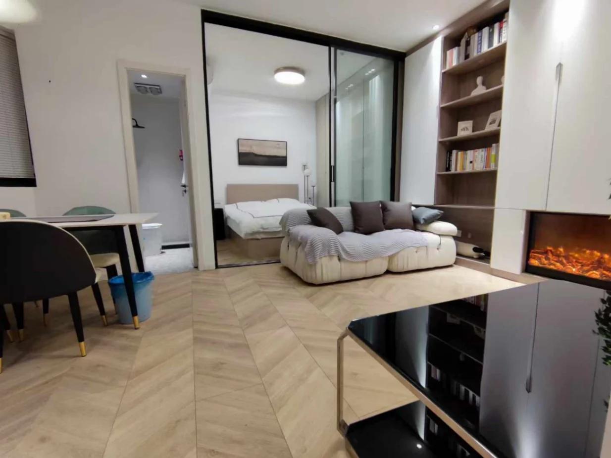 Changning, Yuyuan Road, 2brs, Short-Term Rental Available