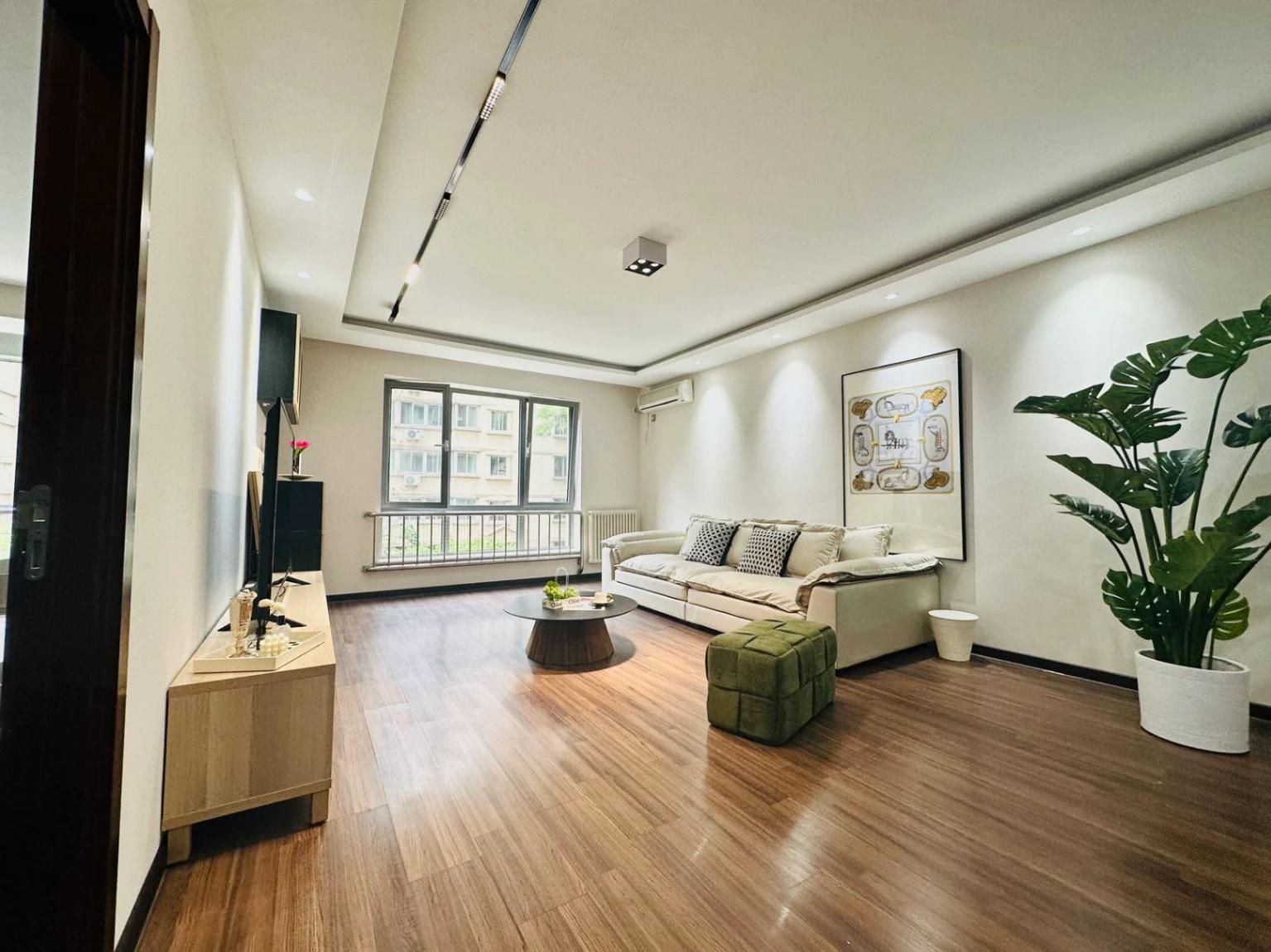 Jinrong St, Fengqiao Apt, North-South, 2brs, 131㎡