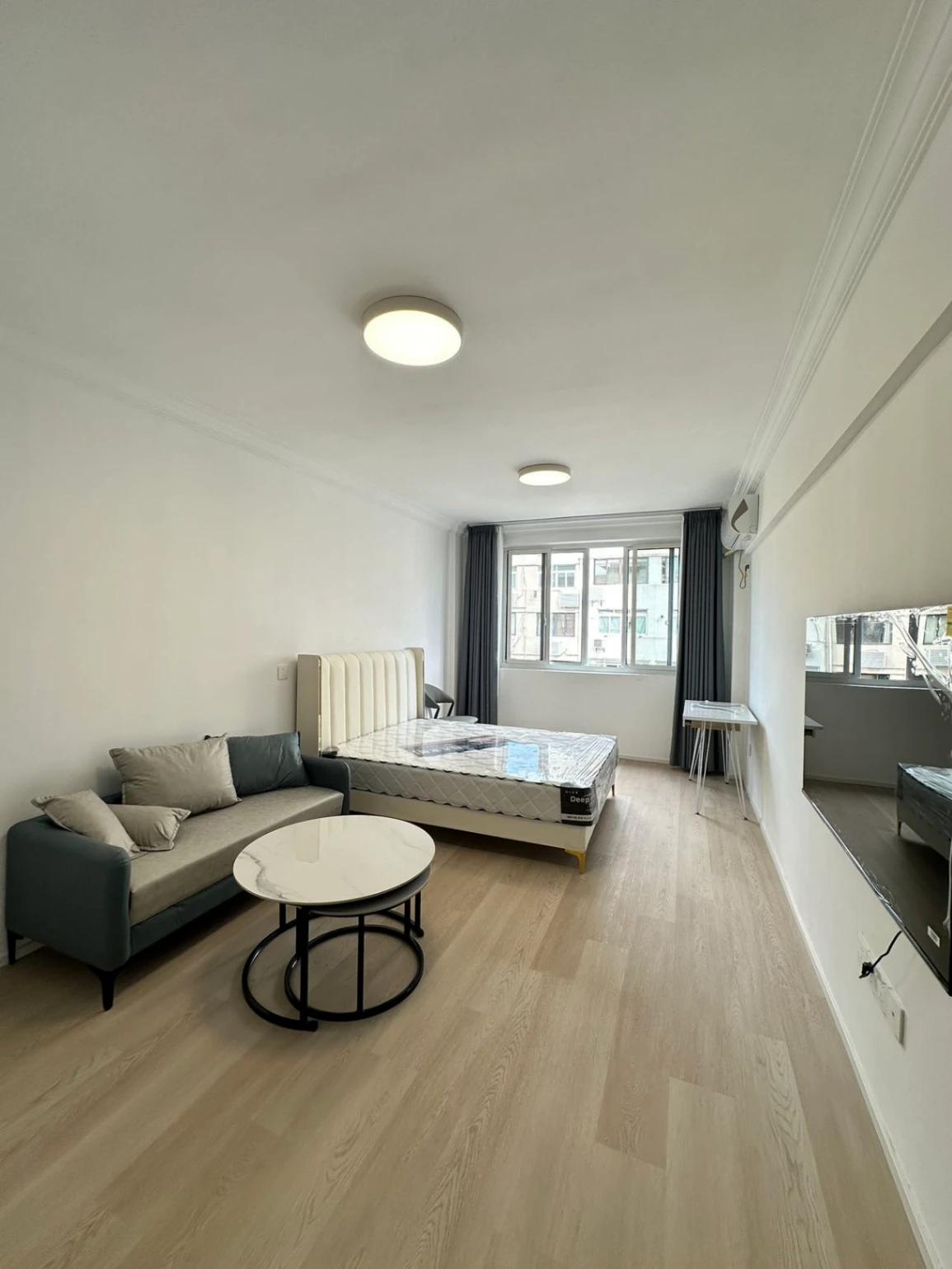 SJTU, Spacious 2 bedrooms, South-facing