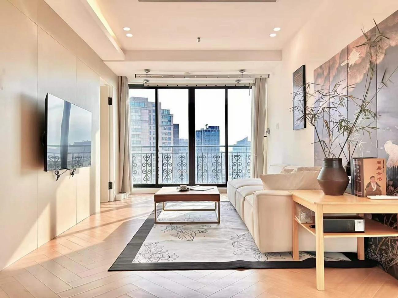 Lujiabang Road, Well-designed 2brs, 28th floor, Near Subway