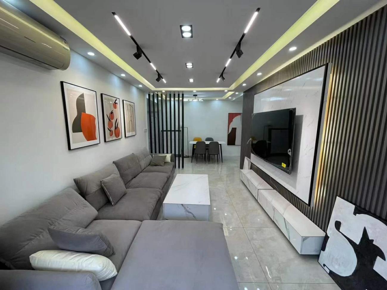 Nanjing West Road, Modern 2brs , First rental, Fully furnished, 118㎡