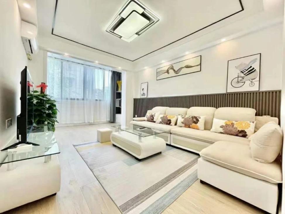 Zhongshan Park, Spacious 1 bdr+livingroom, South-facing, Fully furnished, Lines 2/3/4