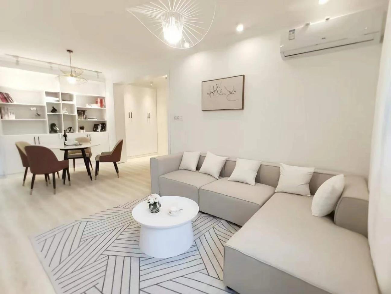 Jiangsu Road Station, 2brs, 2 living rooms, Fully furnished, High floor