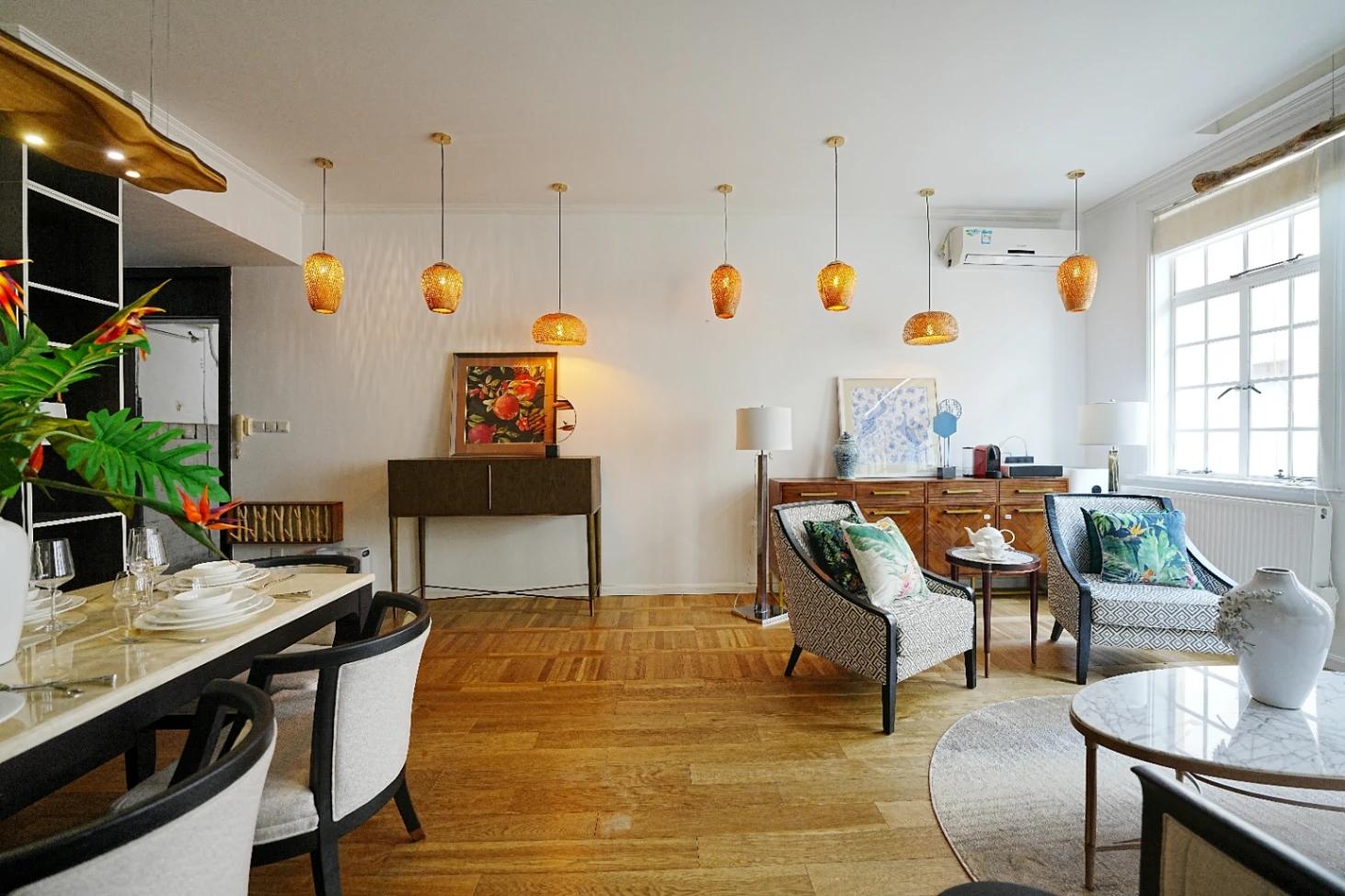 Jing'an Temple, 3brs, Outdoor balcony, 107㎡, 2nd floor, Fully furnished