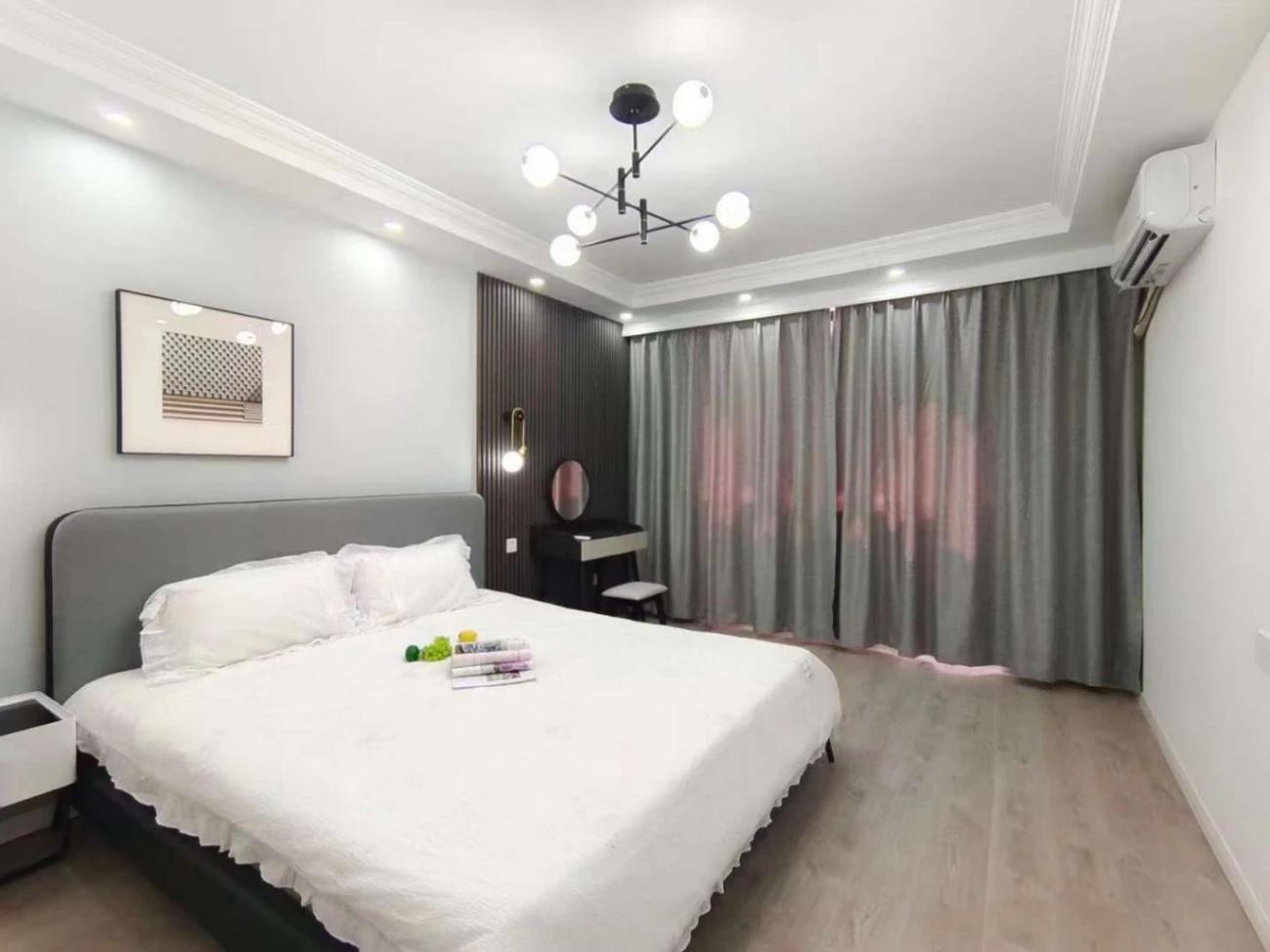 Xujiahui, 2 bedrooms, High-End Interior