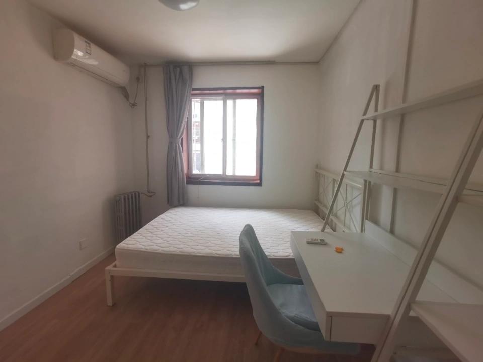 Renmin University, 3brs, East/South/North facing, 1st floor