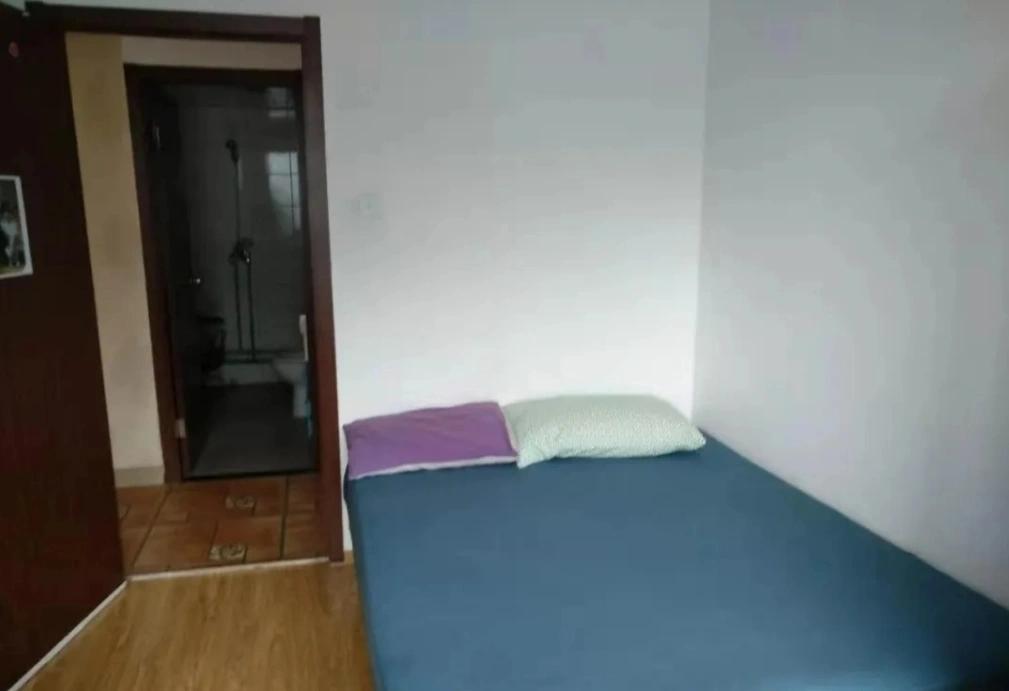 Wudaokou, Small room, 4brs 2bts, South-facing, Share house