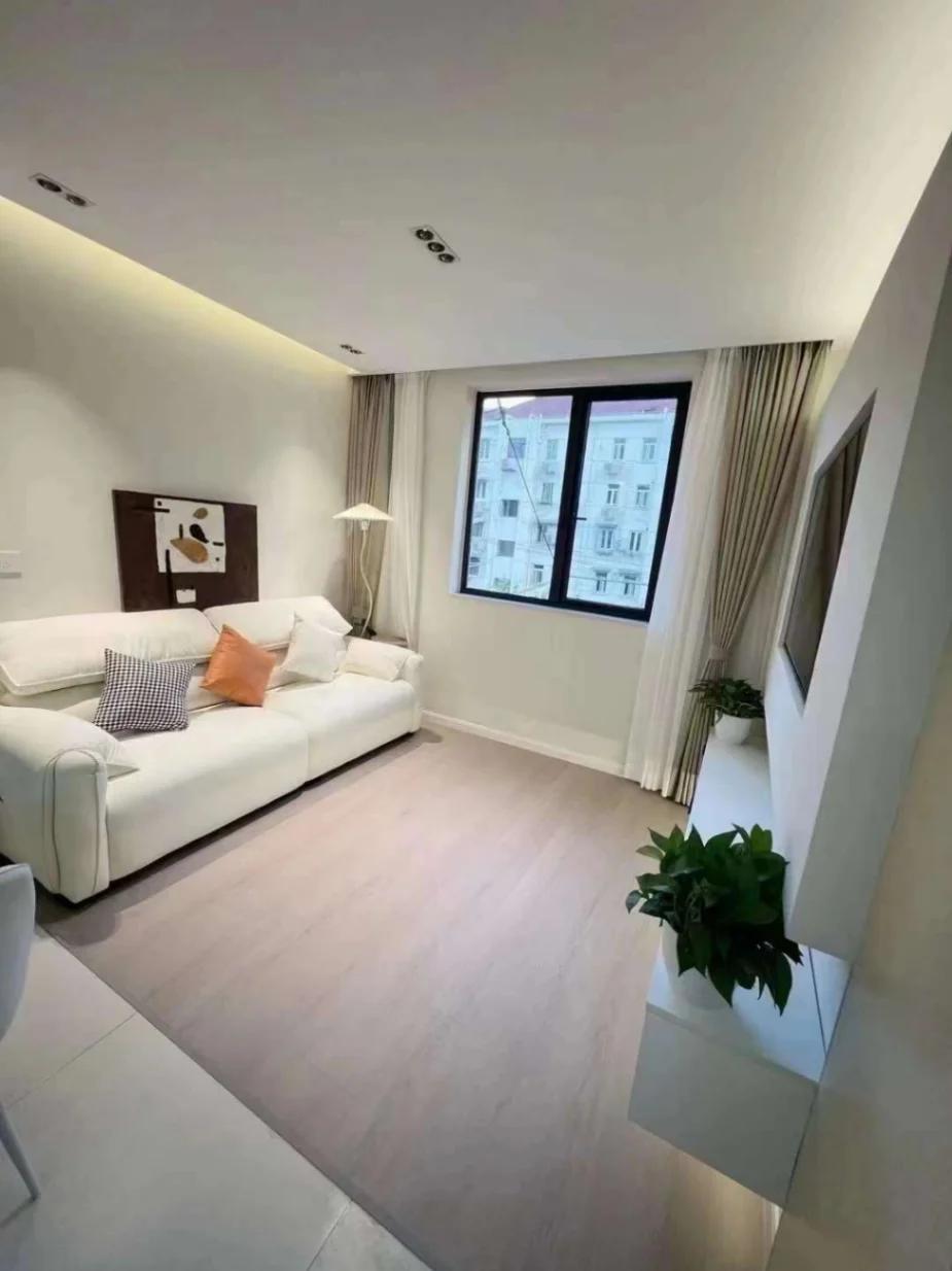 Hongqiao Road, Studio, South-facing, 5th floor, Fully Furnished