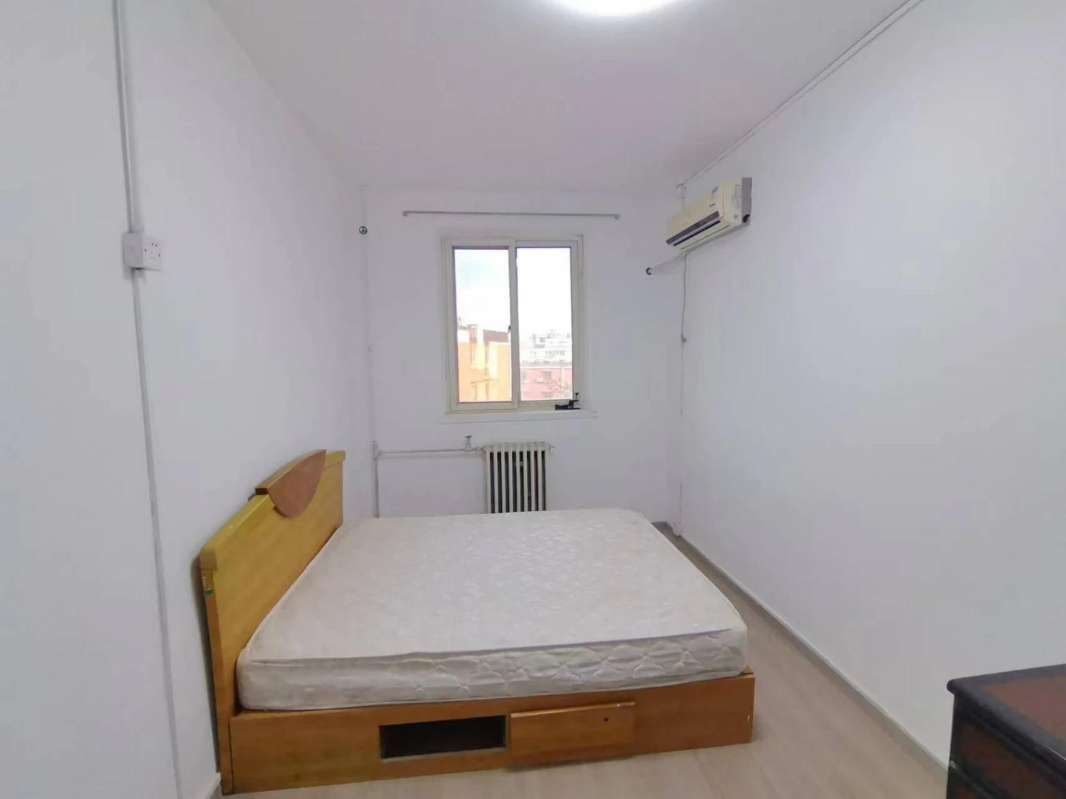 Xinjiekou, Neat 2brs, Middle floor