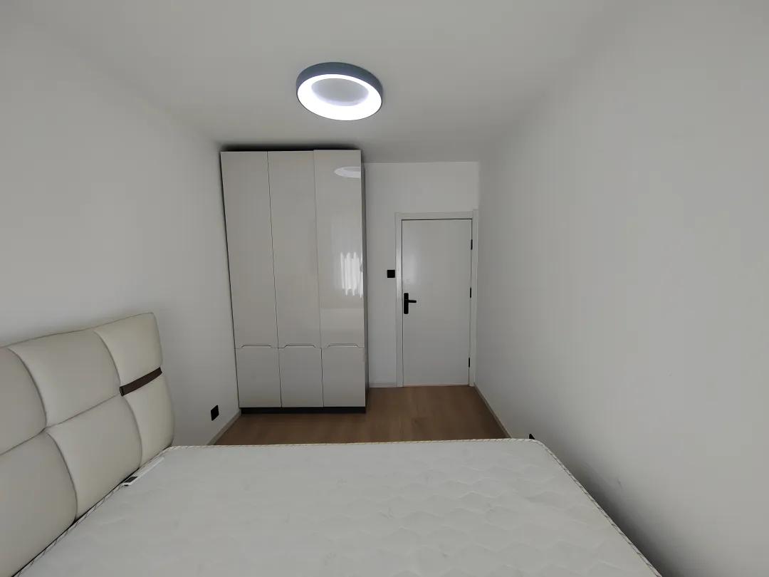 Wudaokou, Clean 3 bedrooms, Fully Furnished, Near Subway