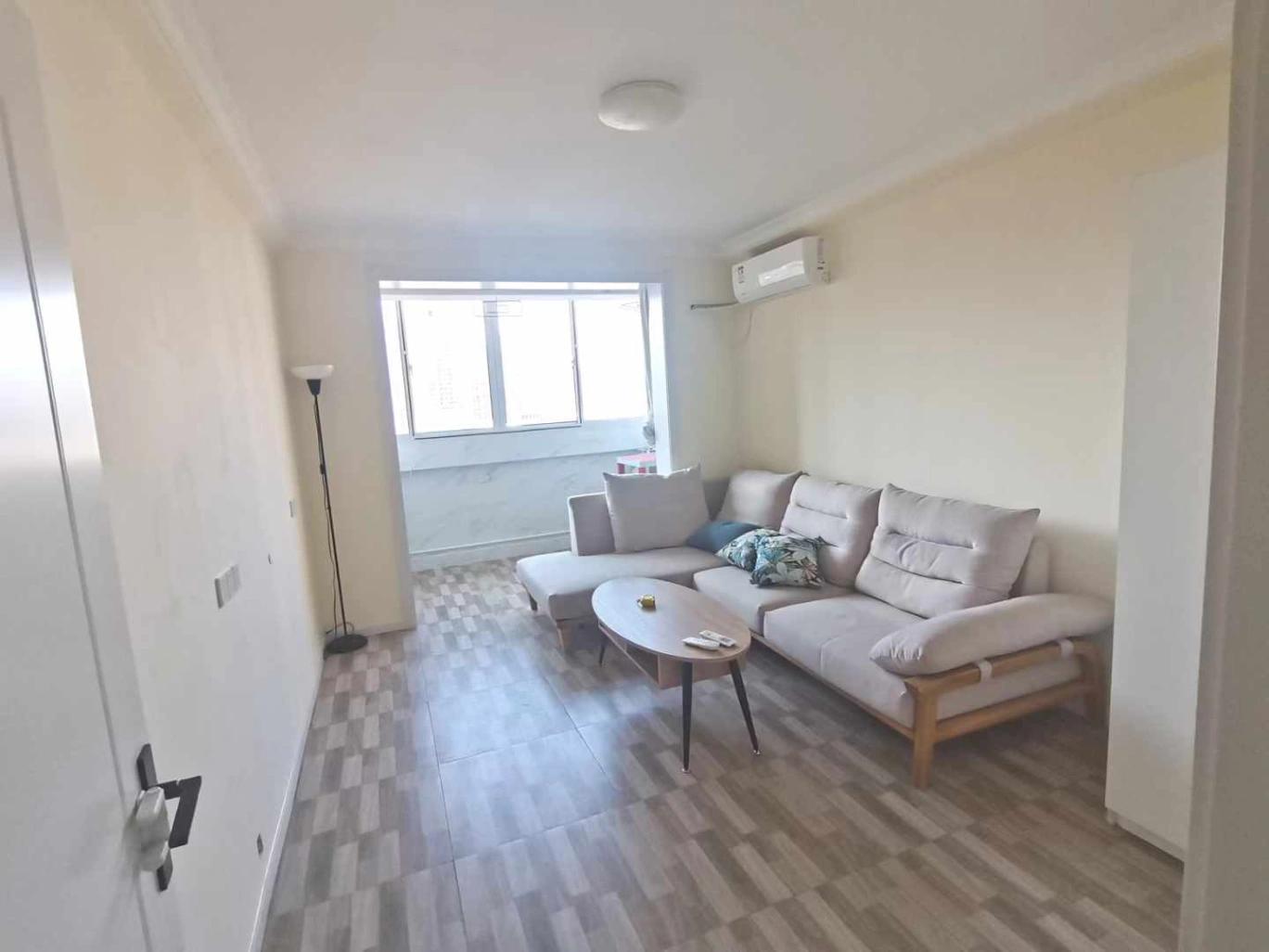 DHU, Newly Renovated 1 bedroom, 1 living room