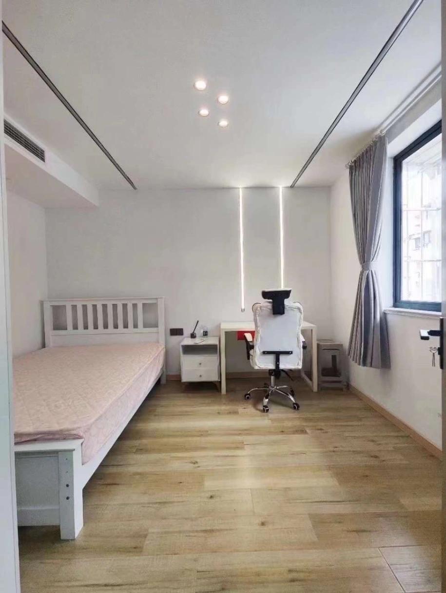DHU, Studio, North-facing, Fully Furnished, 3rd floor