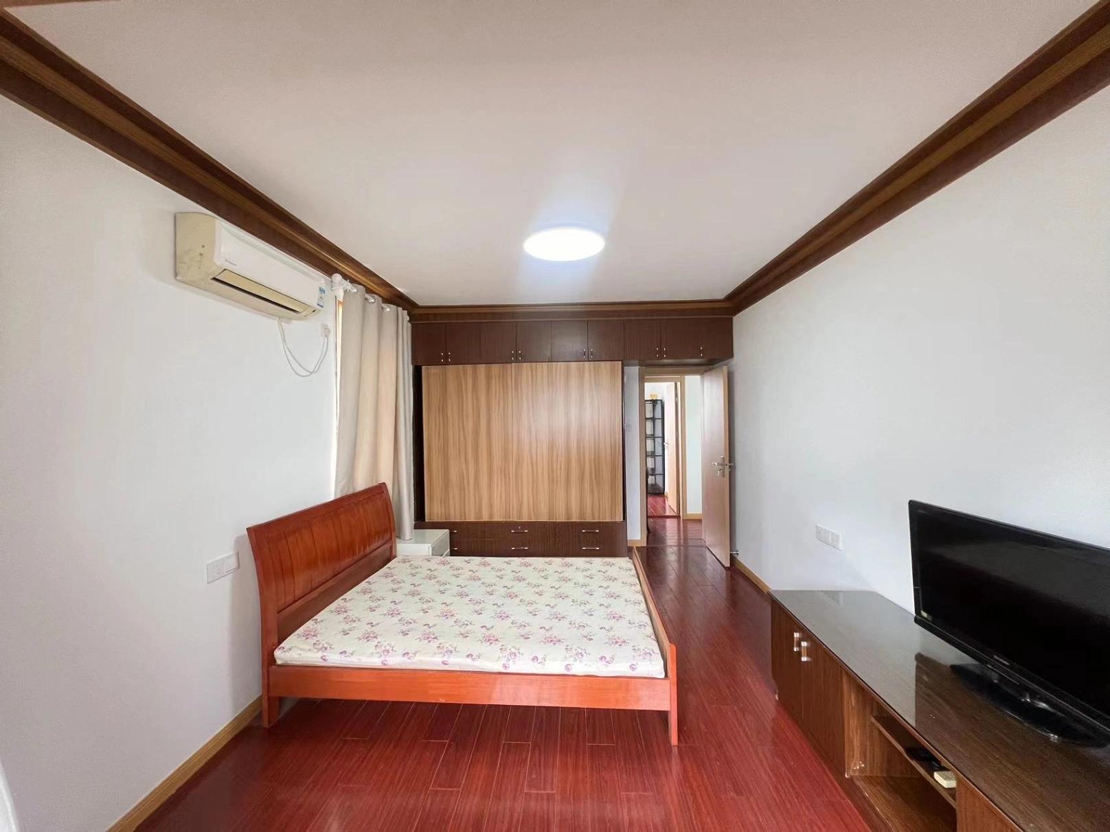 ECNU, Clean 2 bedroom, 7th floor, 83㎡