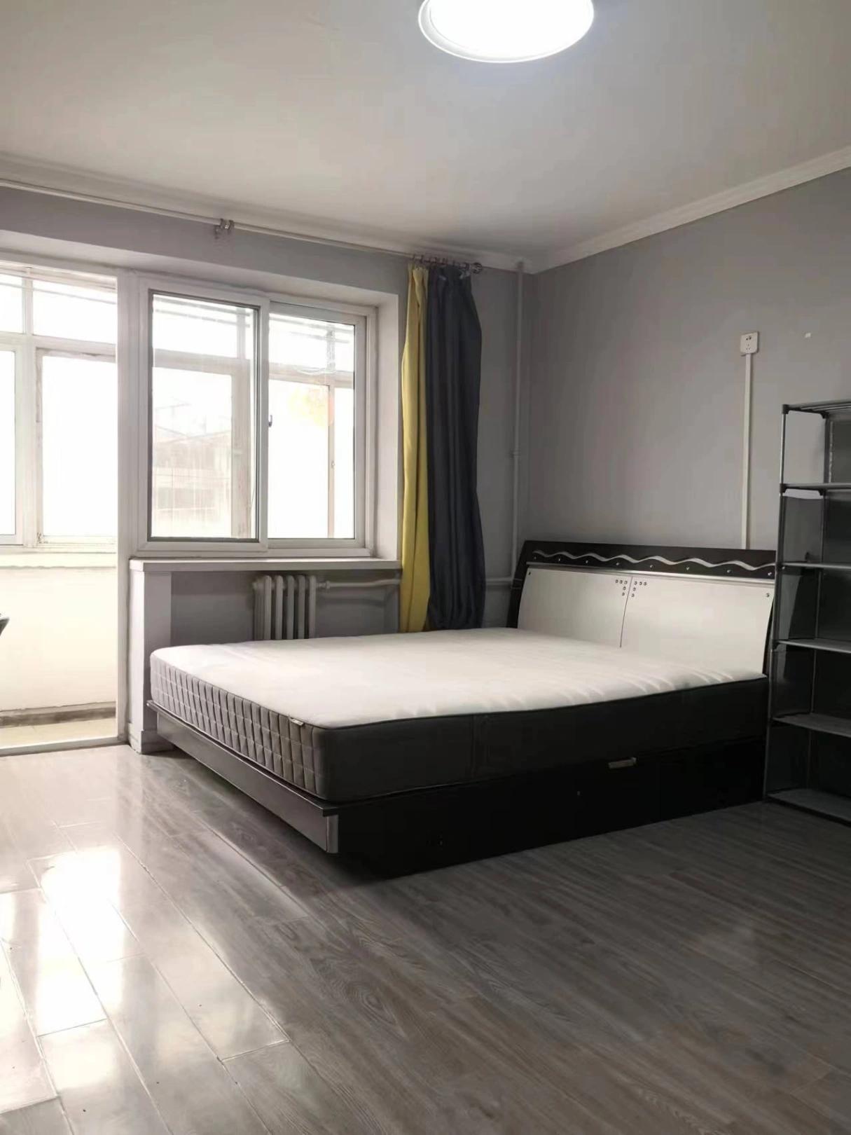 PKU, South Gate of Peking University, 3 Bedrooms, South Facing