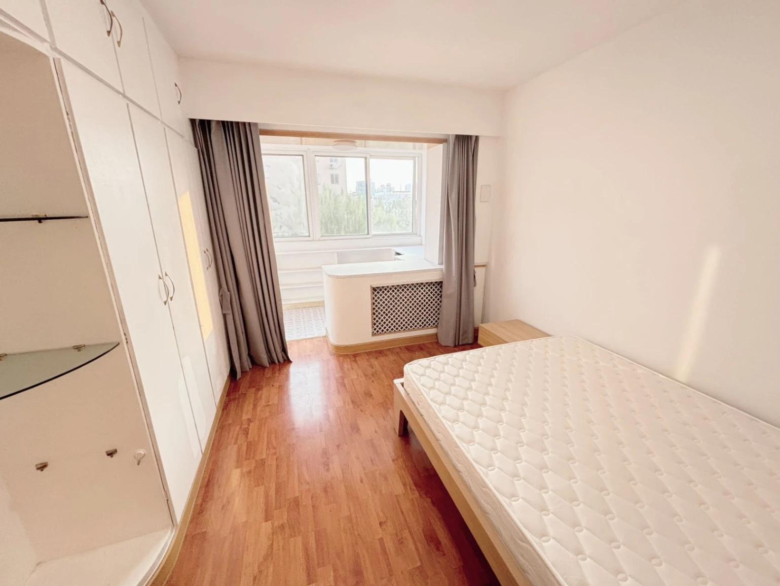 Sanyuanqiao, Shangjialou, 2 bds, Metro Nearby
