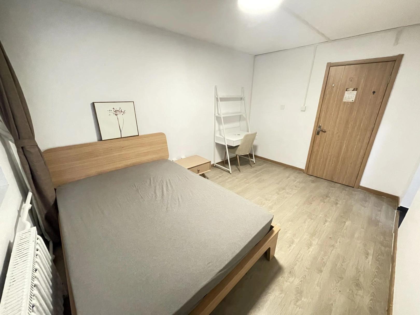 UIBE, Shaoyaoju No. 2 Courtyard, 2bds, Fully-Furnished