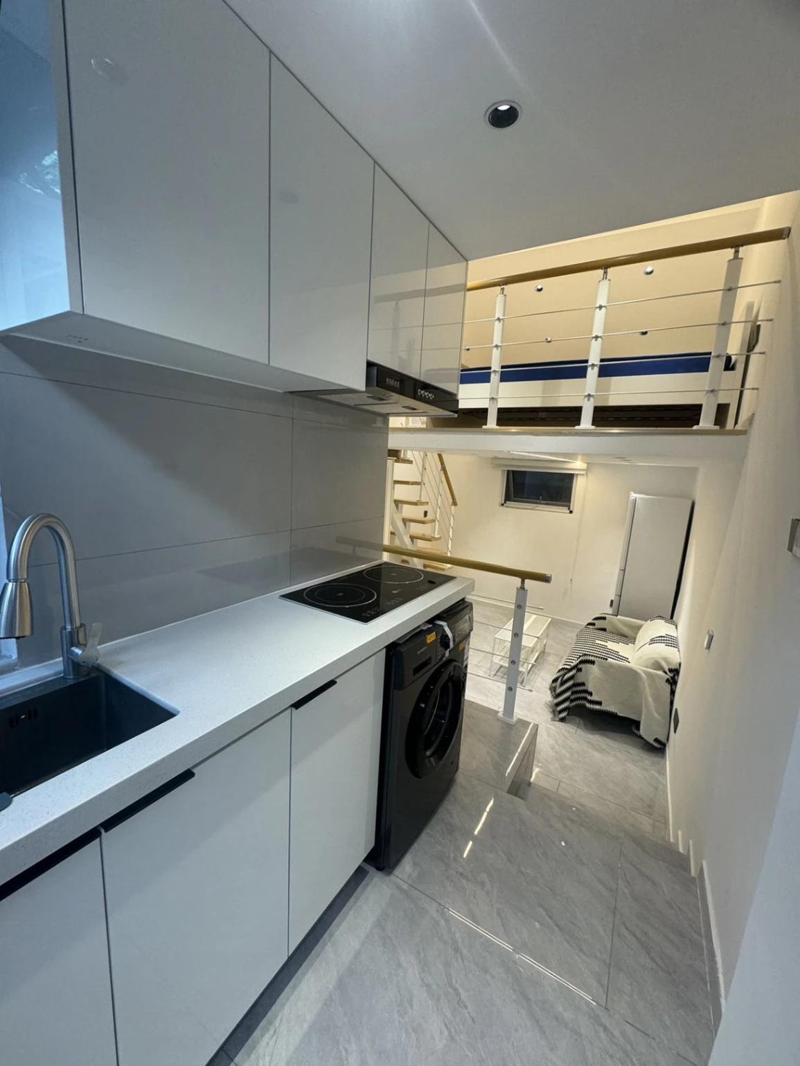 Zhangzizhonglu, Dongsi No. 47, Hutong brand new renovated Duplex