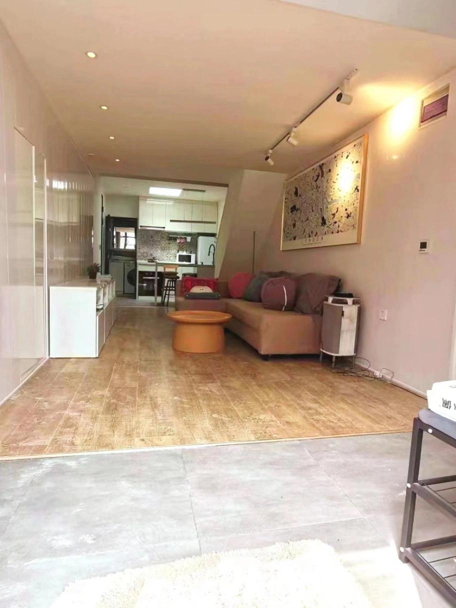 Zhangzizhonglu, Shijinhua Garden Hutong, Duplex, 1 Bdr, Fully Furnished, South Facing
