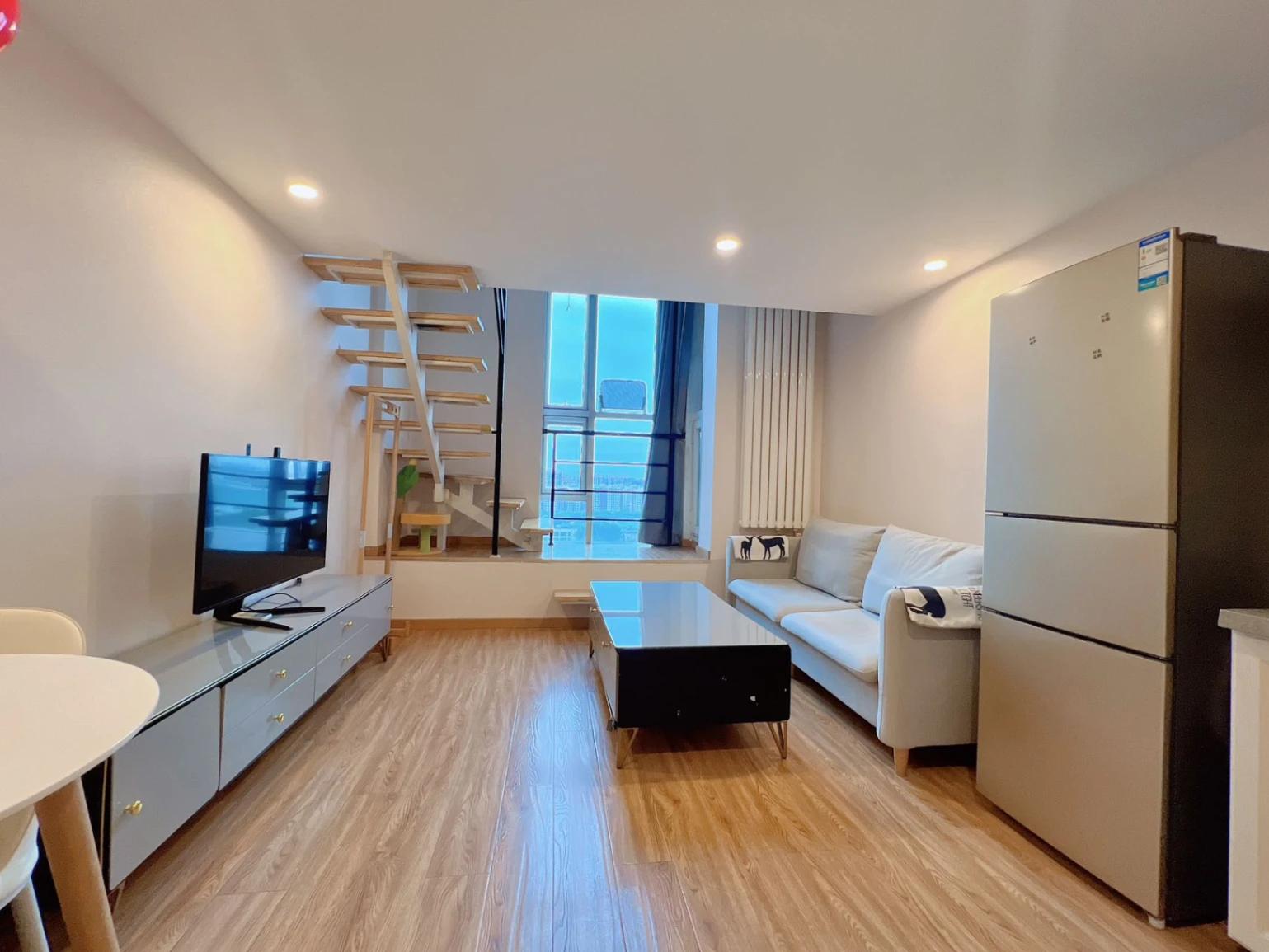 Qingnianlu, Xiaoyue Center, 1bd, Well-decorated