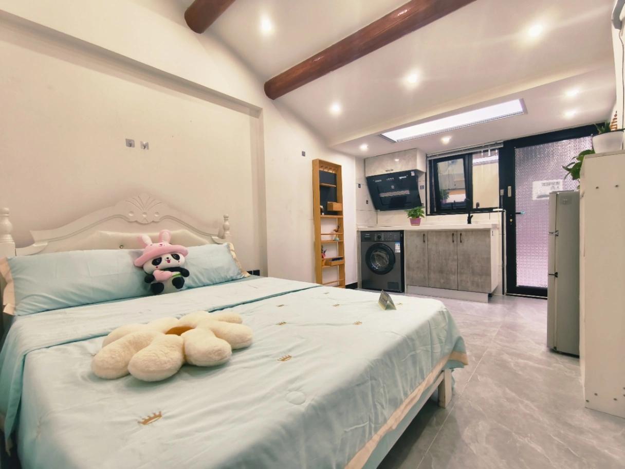 Nanluoguxiang, Jintou Hutong, Well-decorated, Fully-Furnished