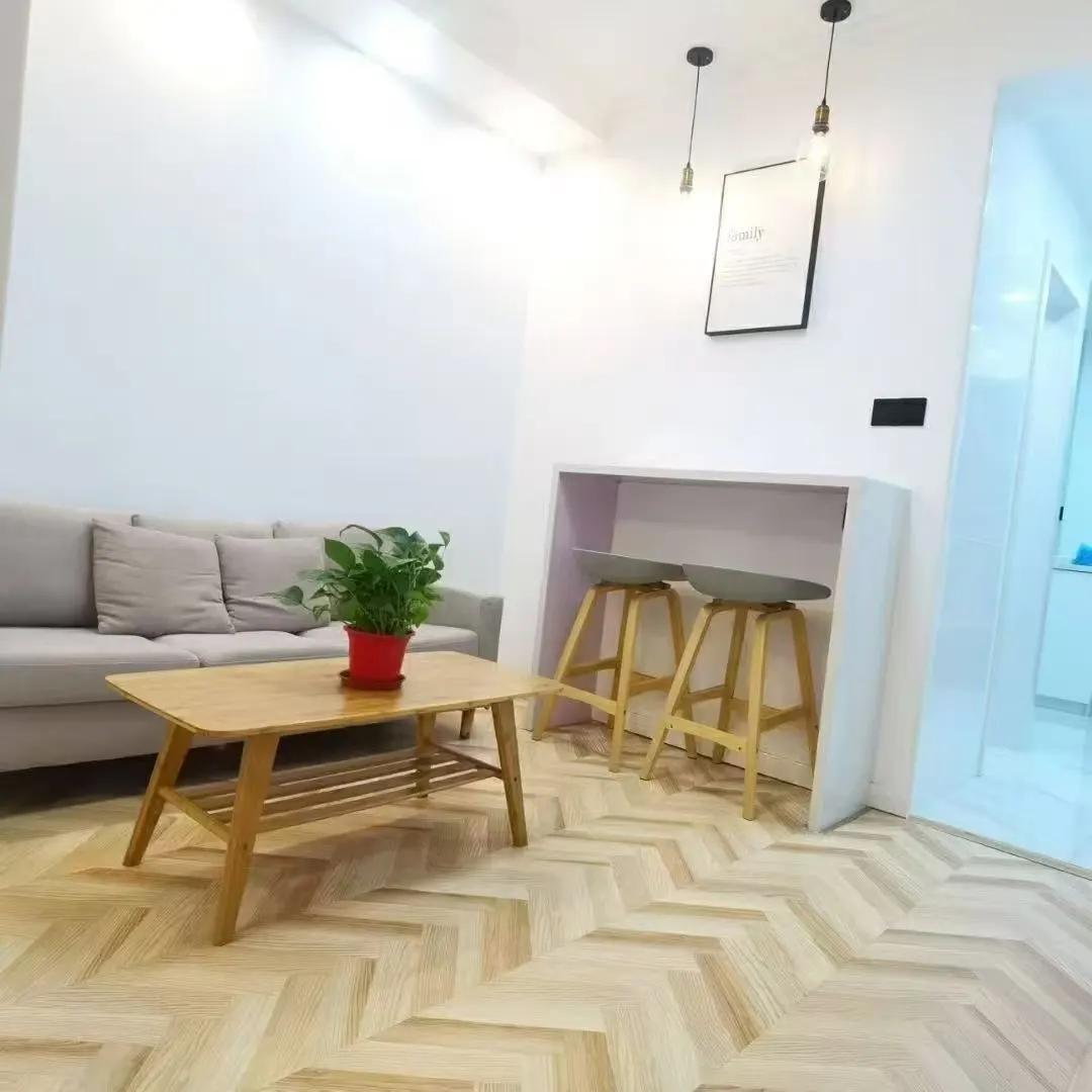 Zhongshan Park, Huaxiu Community, 1bd, Wooden Floor
