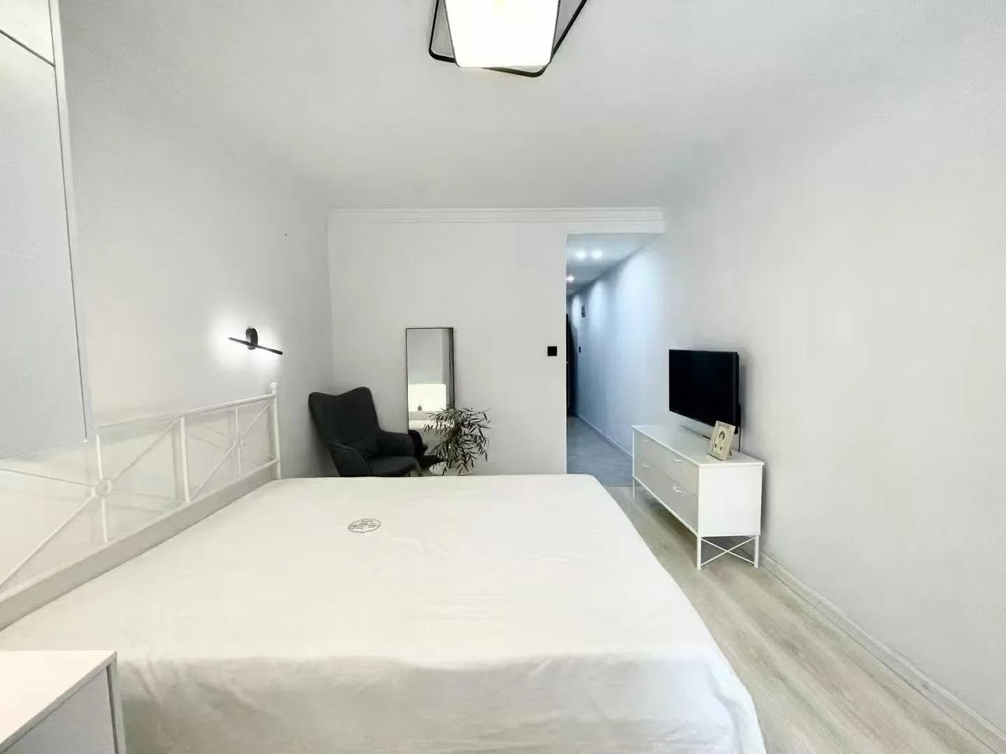 Zhongshan Park, 1bdr, Well-decorated