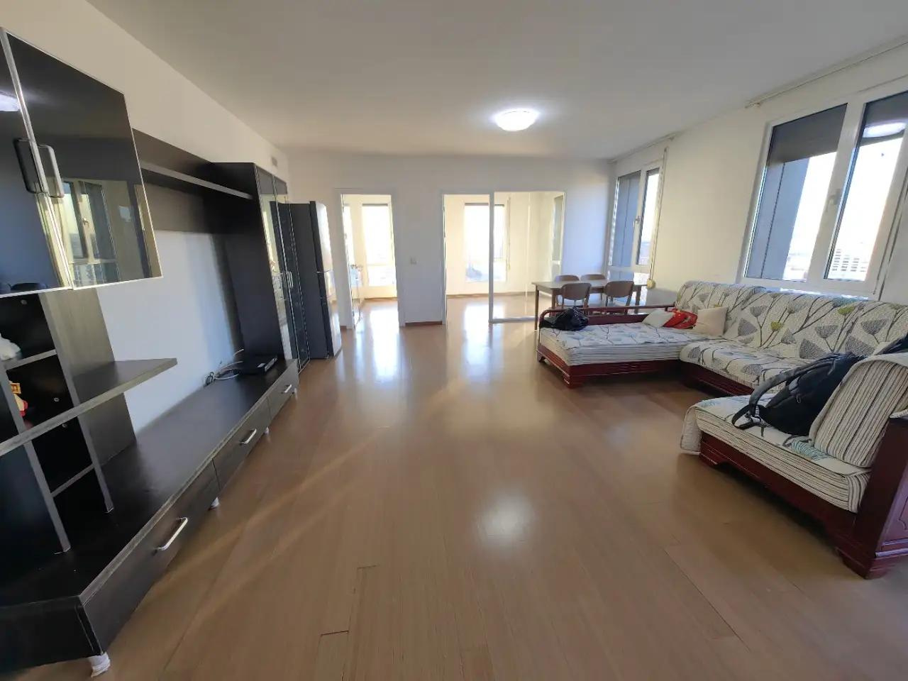 Dongzhimen, Wanguocheng, 2bds, WoodenFloor