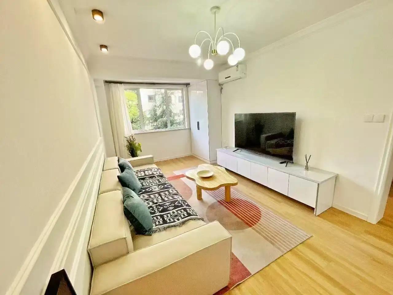 Changping Road, 2bds, Spacious