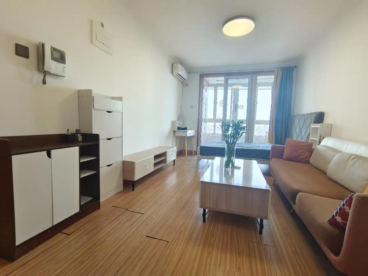 Honglian South Road, Ouyuan, 1bd, Wooden Floor