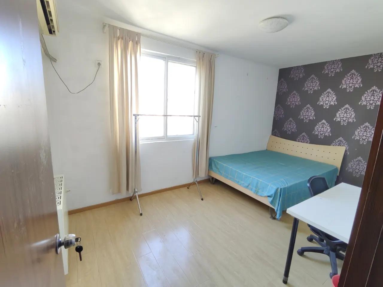 Wudaokou, Wudaokou Jiayuan Building 3, Airy&Spacious