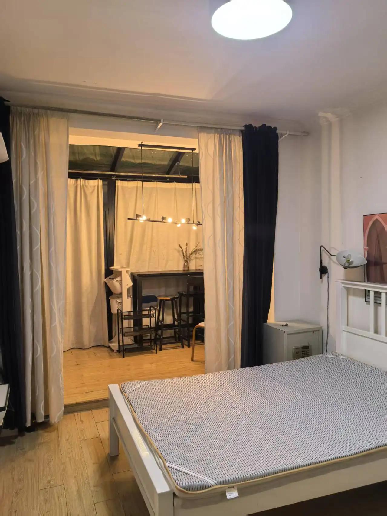 Hongqiao Road, Panyu Road 180 Lane, 1bd