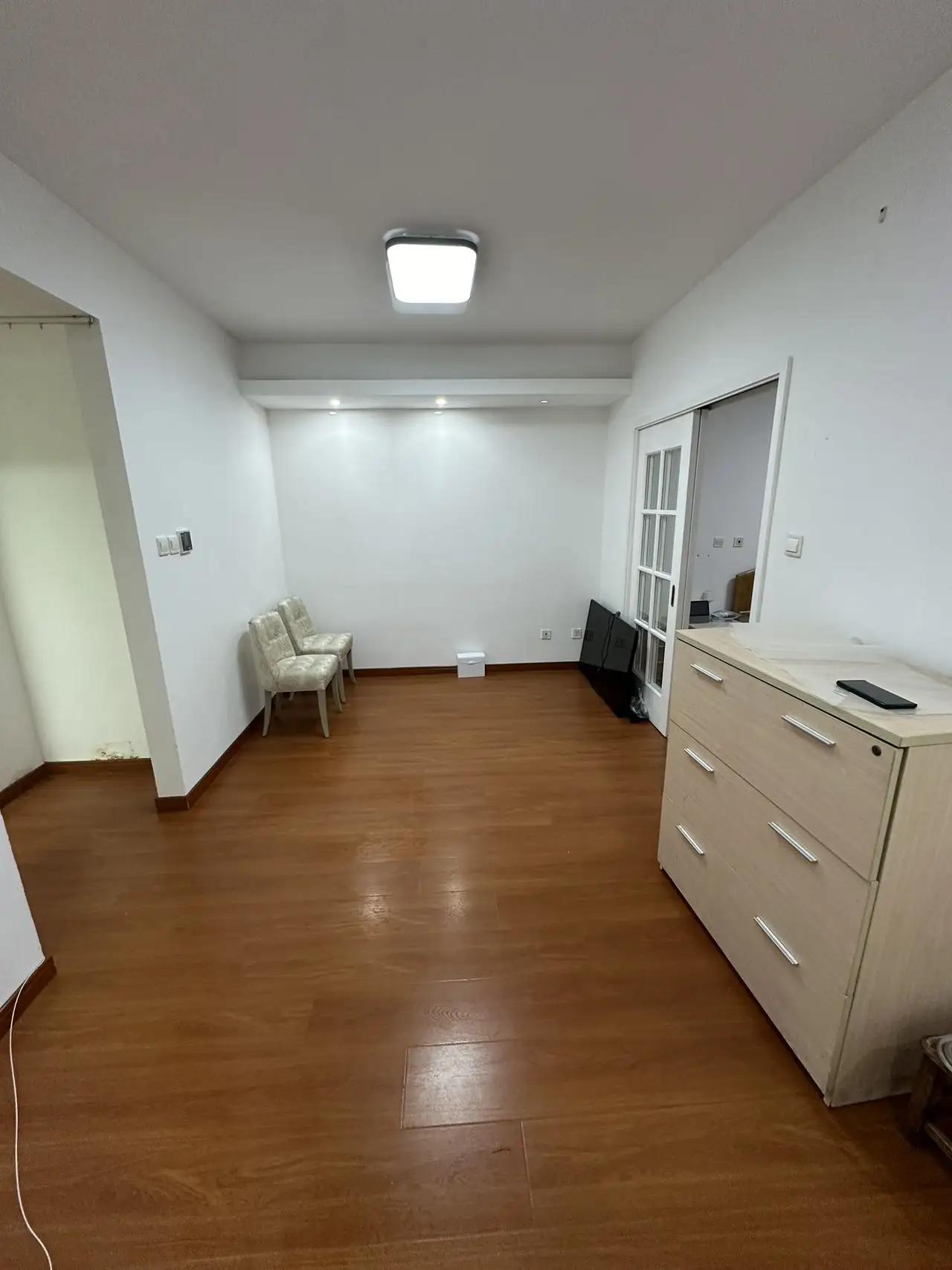 Zhenping Road, Xinhu Mingzhu City, 1bd