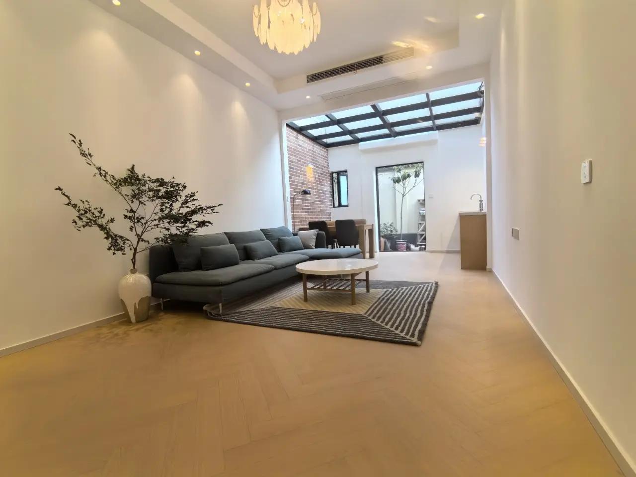 Jiashan Road, Lane 499 Xiangyang South Road, 3bds