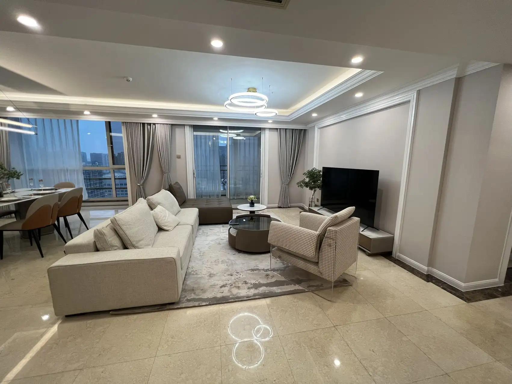 Chaoyangmen, Guangcai International Apartment, 3bds