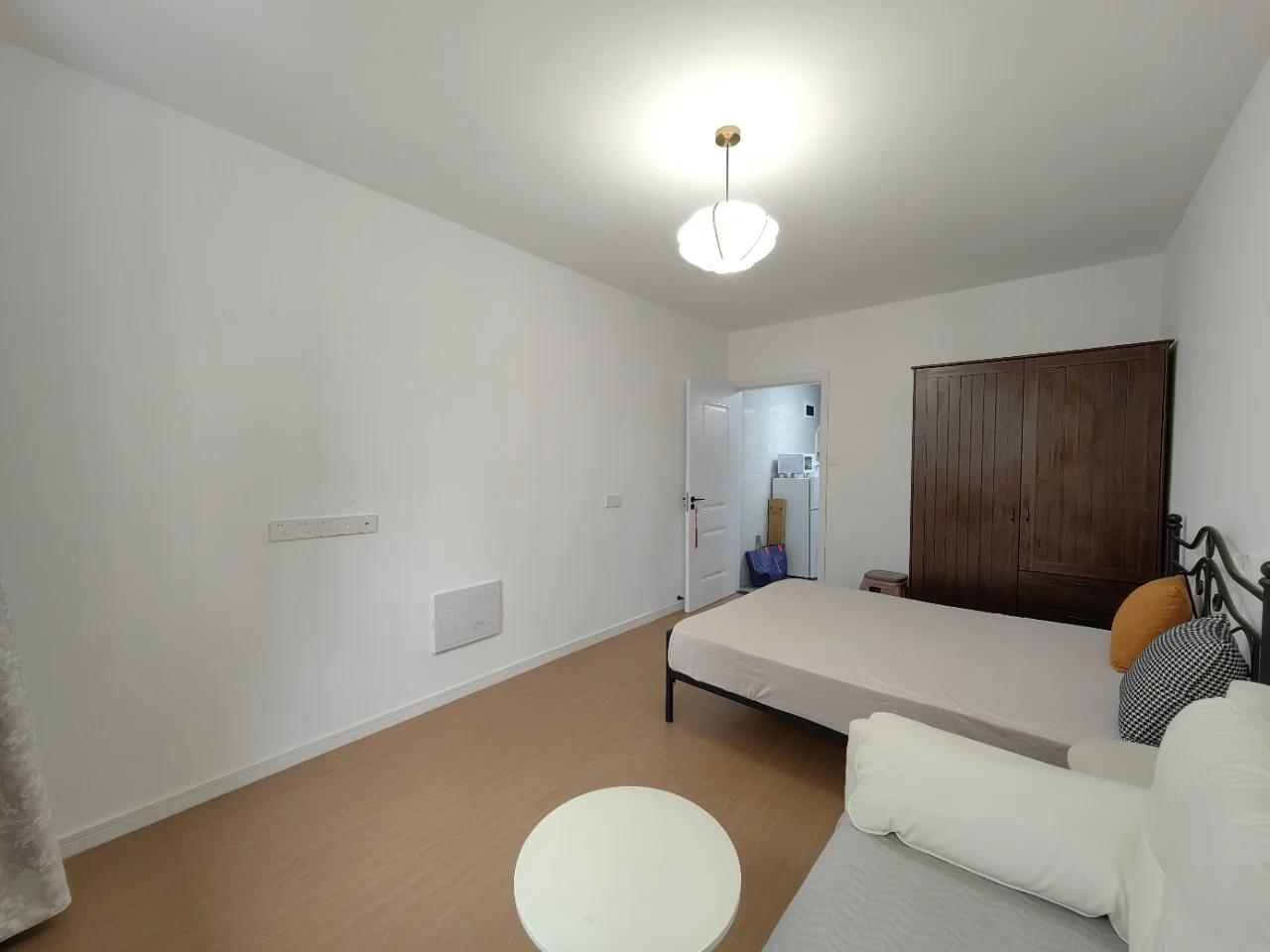 Jiashan Road, Lane 550 South Shaanxi Road, 1bd