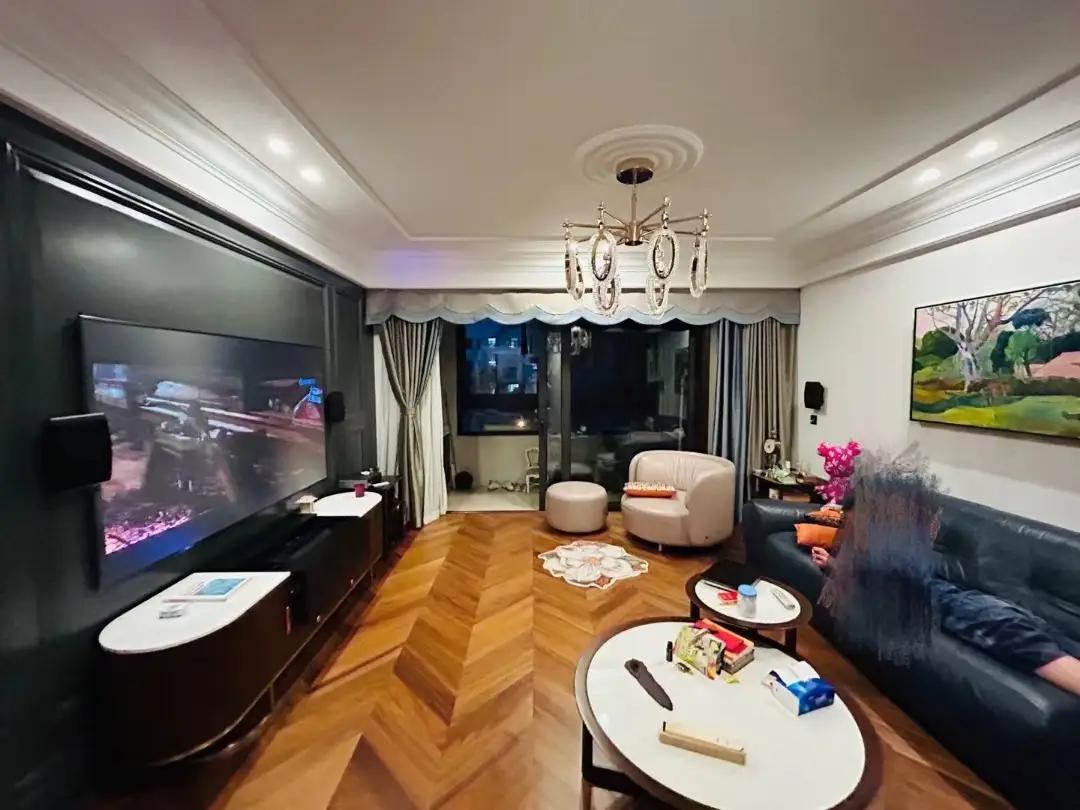 Yan'an West Road, Hongkang Zhaohui Garden, 3bds