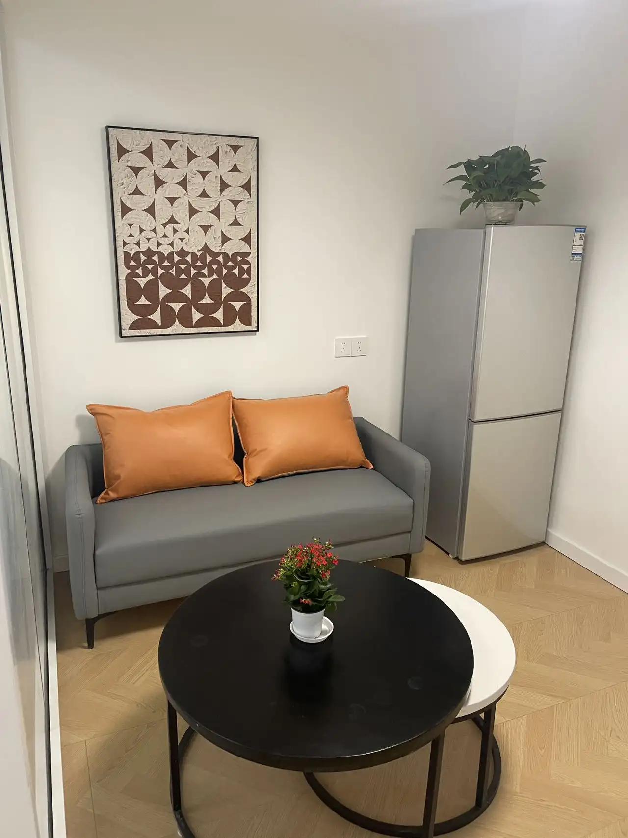 Caoyang Road, Putuo 4th Village, 1bd