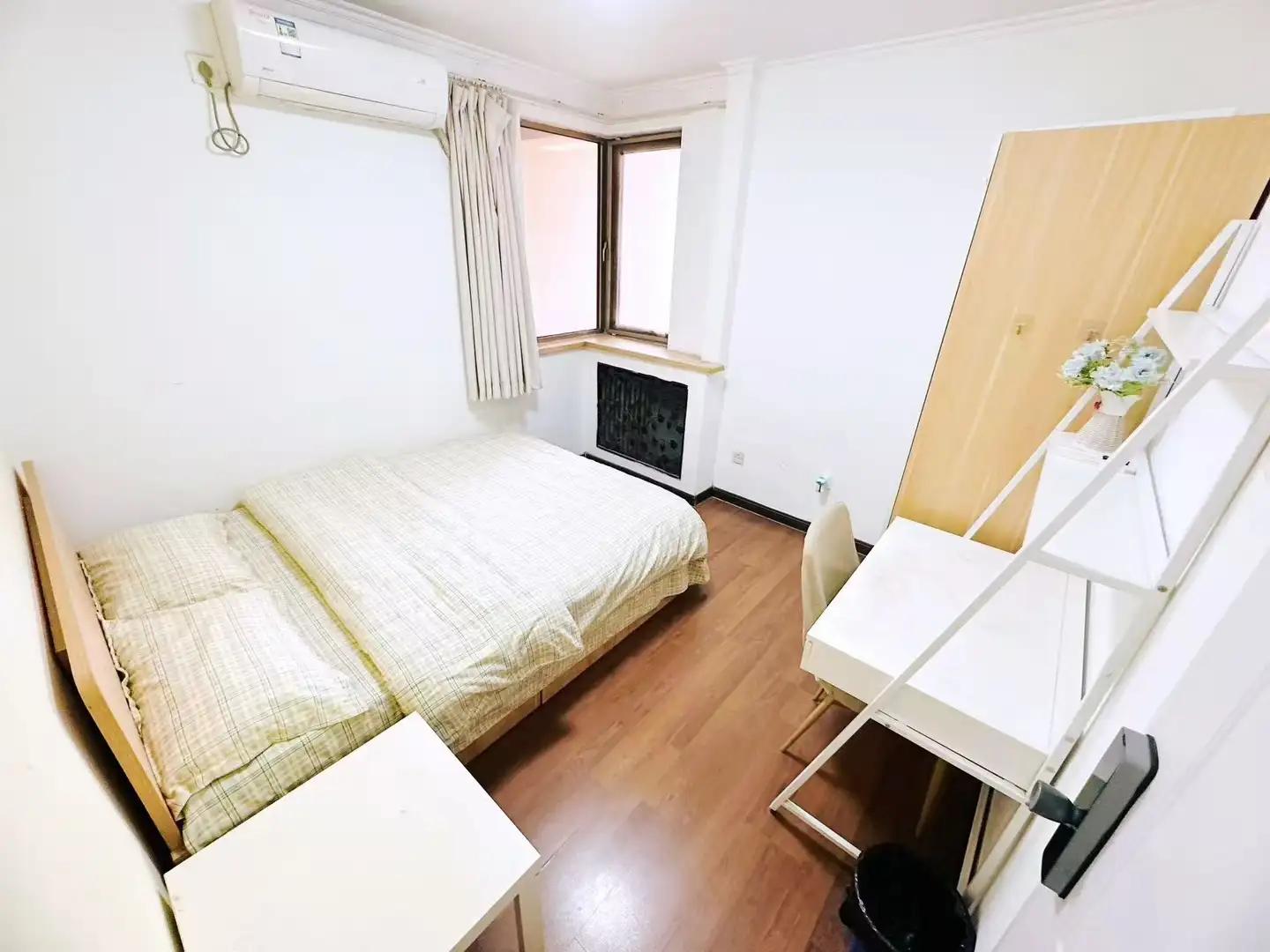 Shuangjing, Huateng Garden, Share house