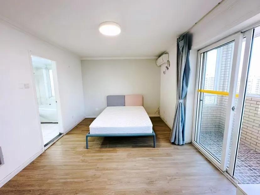 Shuangjing, Huateng Yuan, Share house