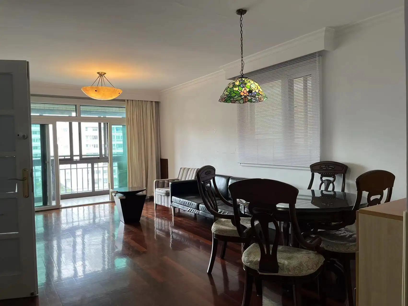 Shaanxi South Road, Xiafei Court, 2bds