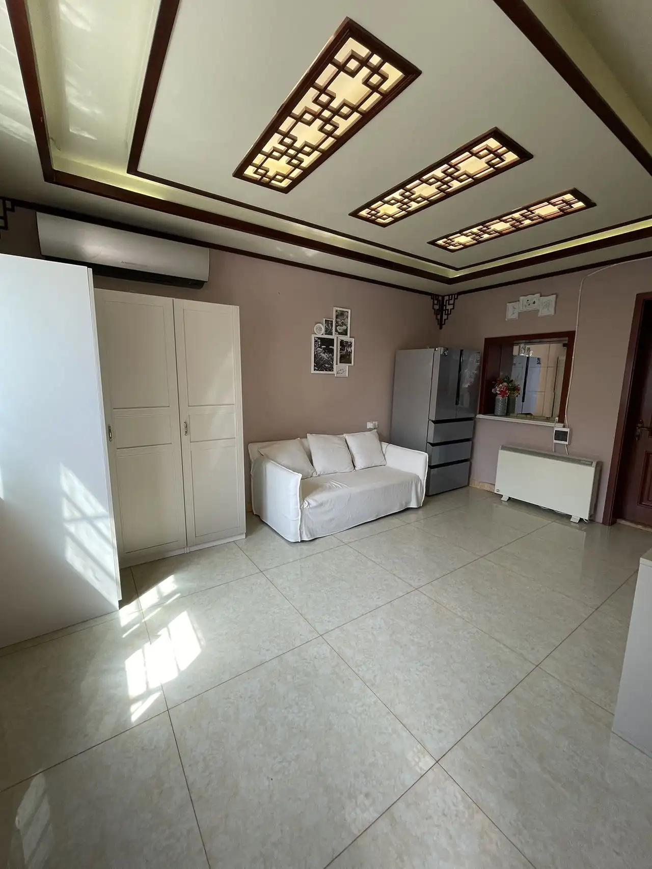 Yonghegong, Paoju Hutong, 1bd