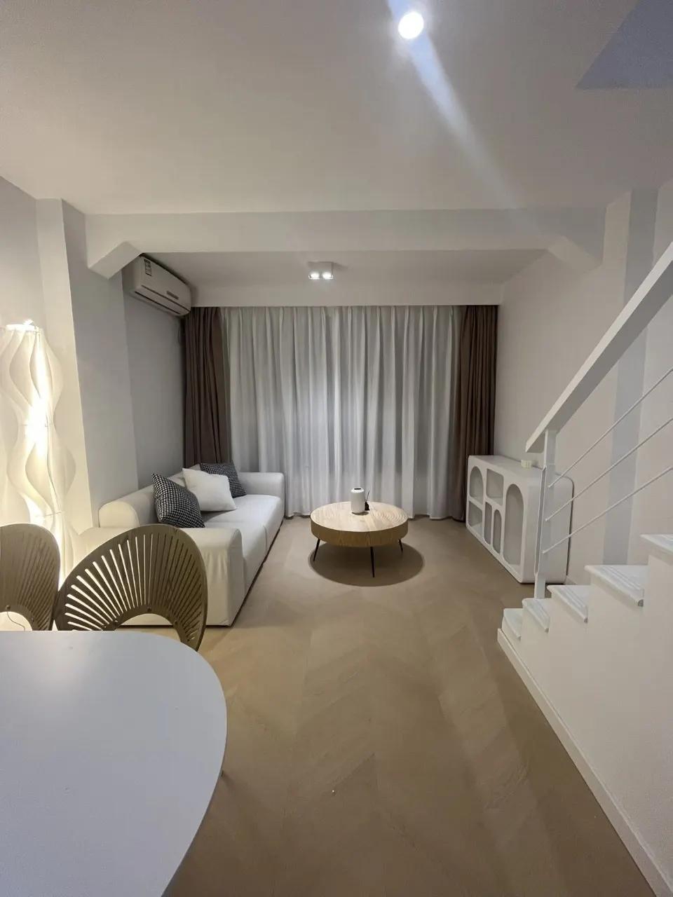 Nanpu Bridge, Zhongfu Huayuan, 1bd