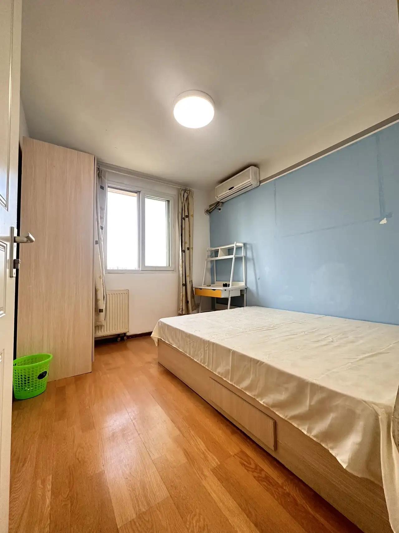 Xuezhiyuan, Yicheng East Garden, Share house