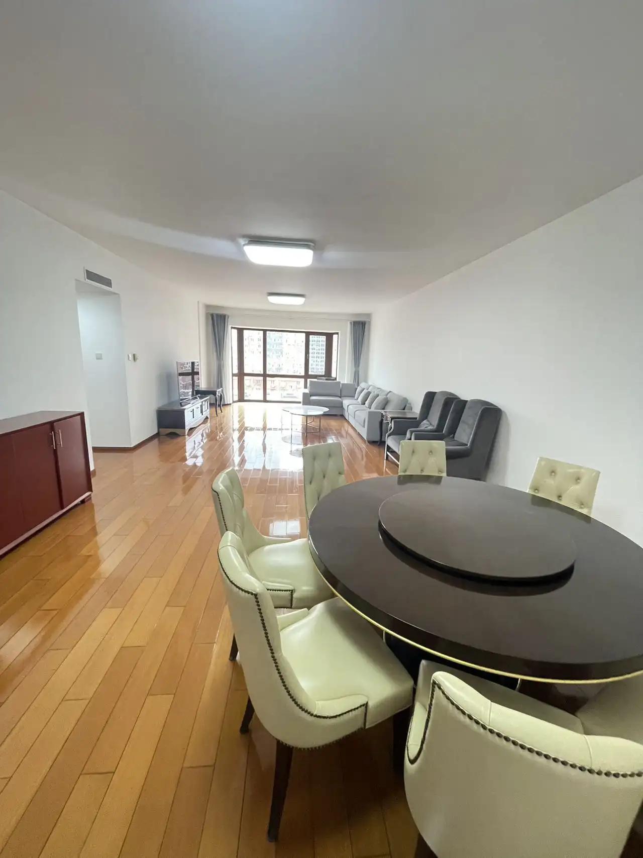 Dawanglu, Lanbao International Apartment, 3bds