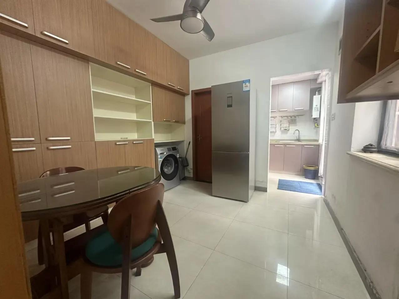 Zhongshan Park, Lane 1488 Changning Road, 1bd