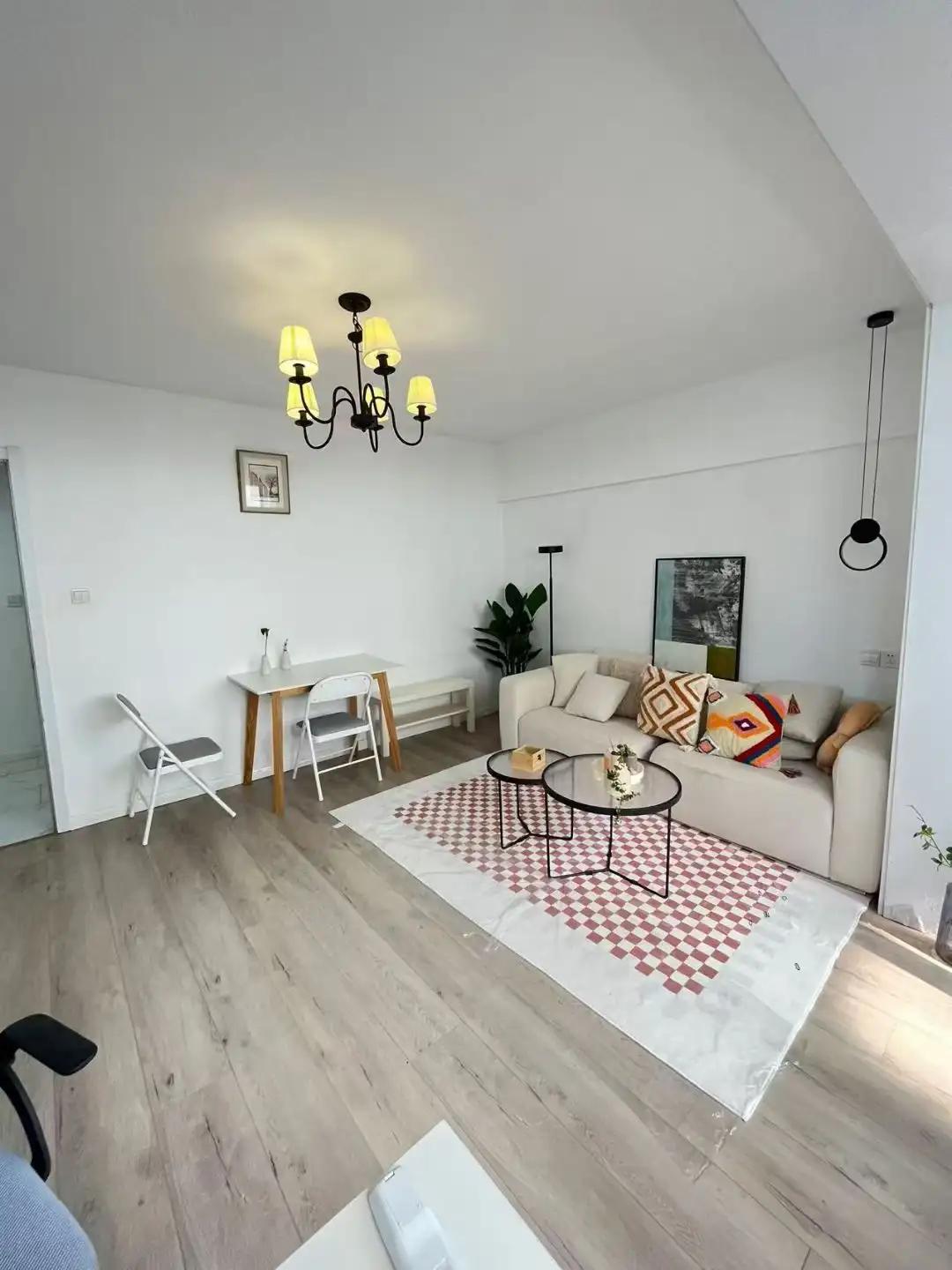 Jiangsu Road, 1bd