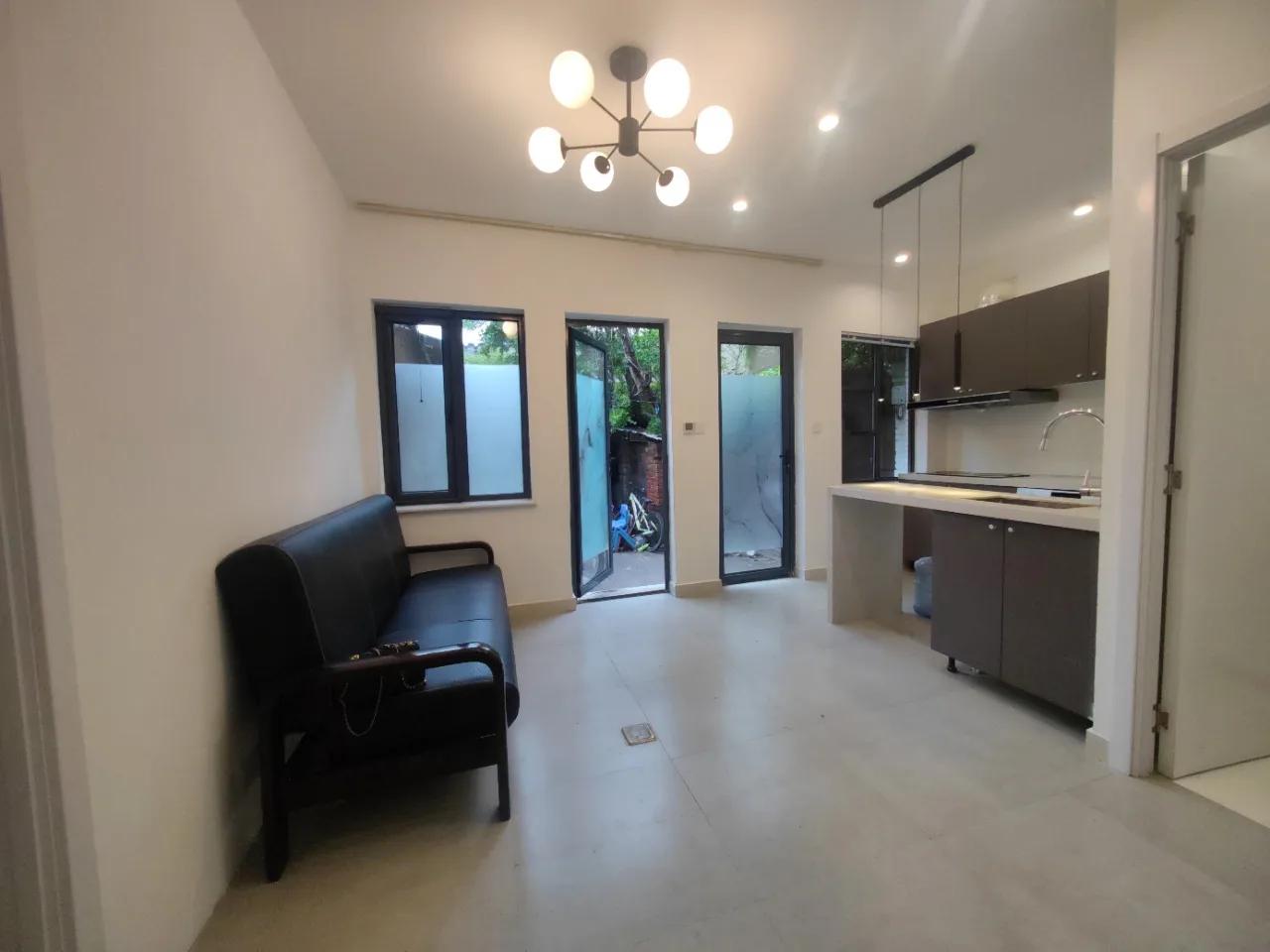 North Beihai, South Houhai, 1bd