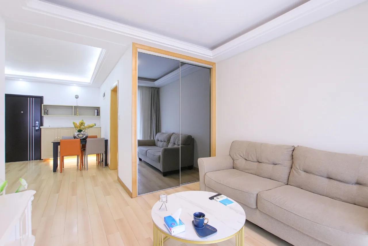 Weininglu, Tianshan Huating, 2bds