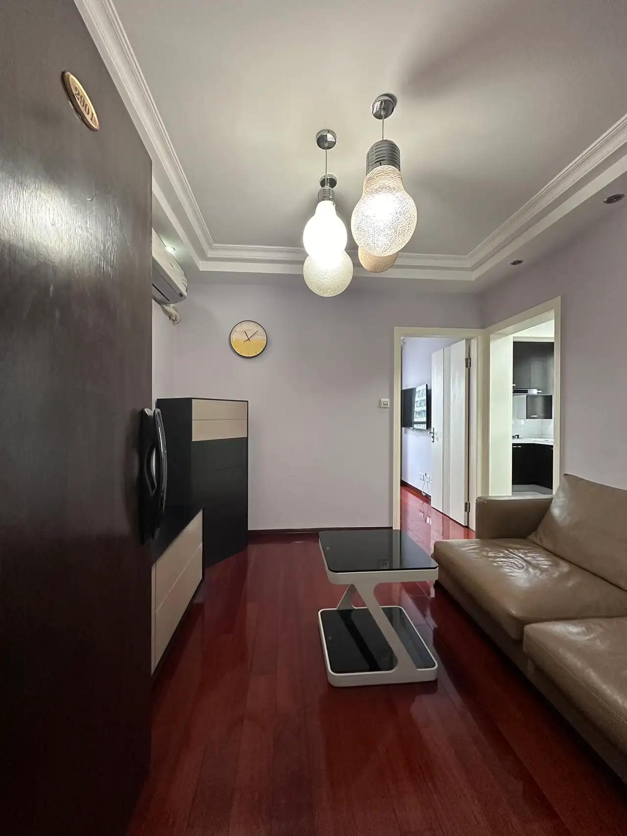 Jing'an Temple, Jing'an Huating, 1bd
