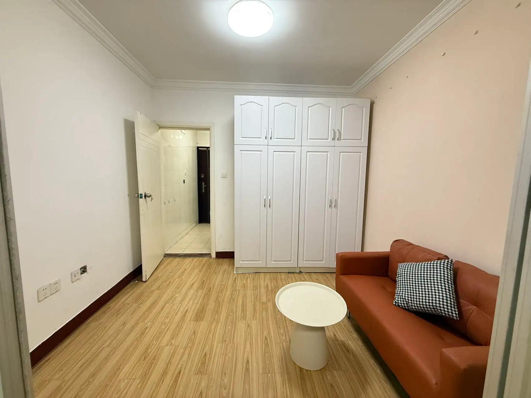 Jiashan Road, Lane 77 Yueyang Road, 1bd